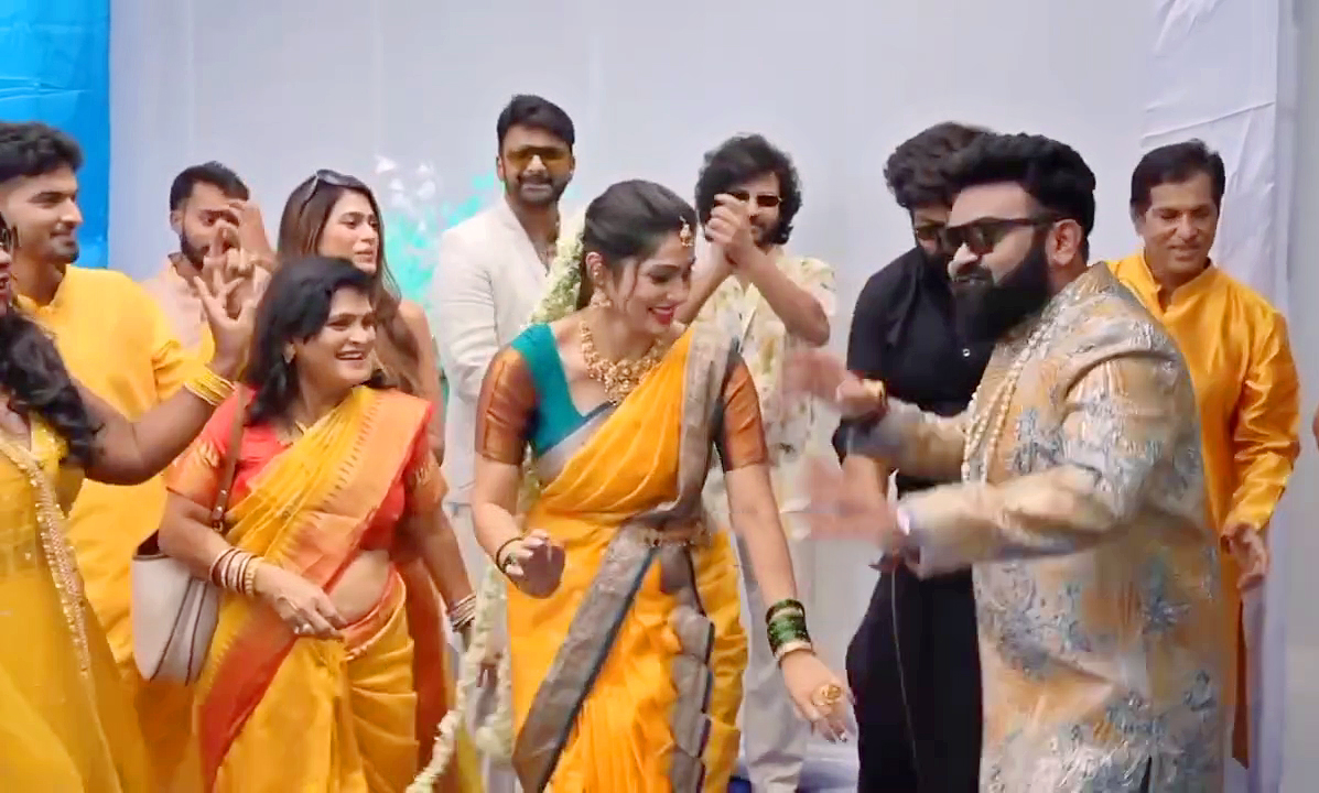 Telugu_20Bigg_20Boss_20Subhashree_20Rayaguru_20Engagement_20Pics_20Viral_17.jpg 17