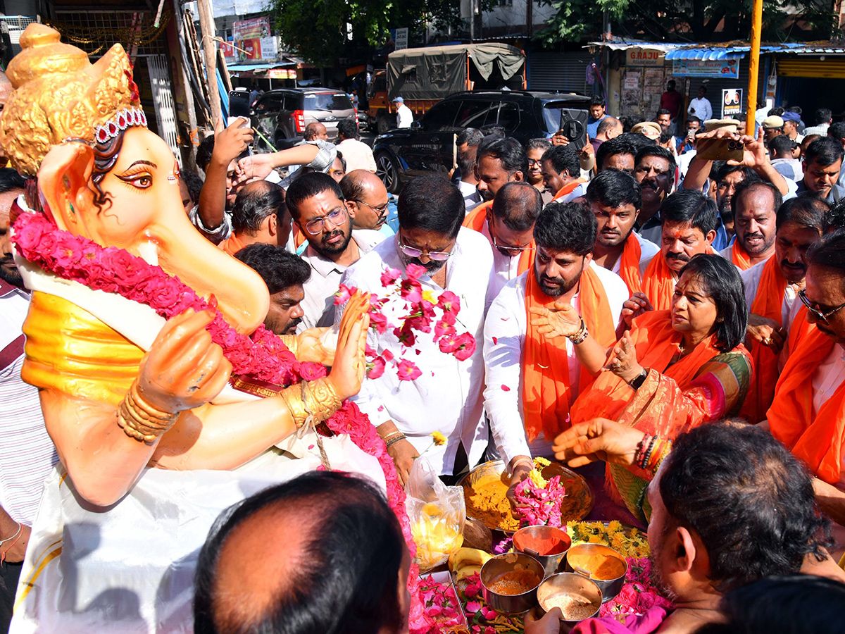 Khairatabad_20Ganesh_20Vishwashanti_20Mahashakti_20Ganapati_202025_10.jpg 8