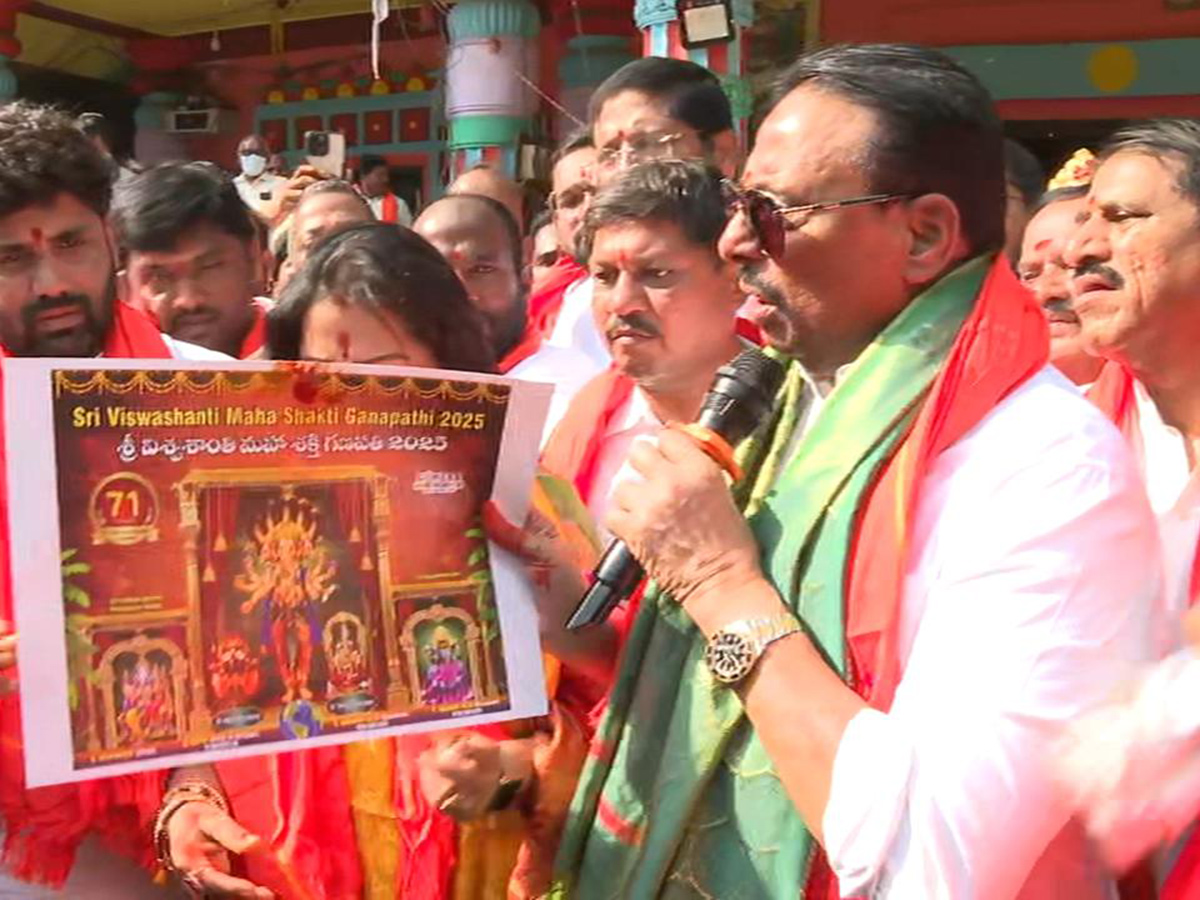 Khairatabad_20Ganesh_20Vishwashanti_20Mahashakti_20Ganapati_202025_3.jpg 3