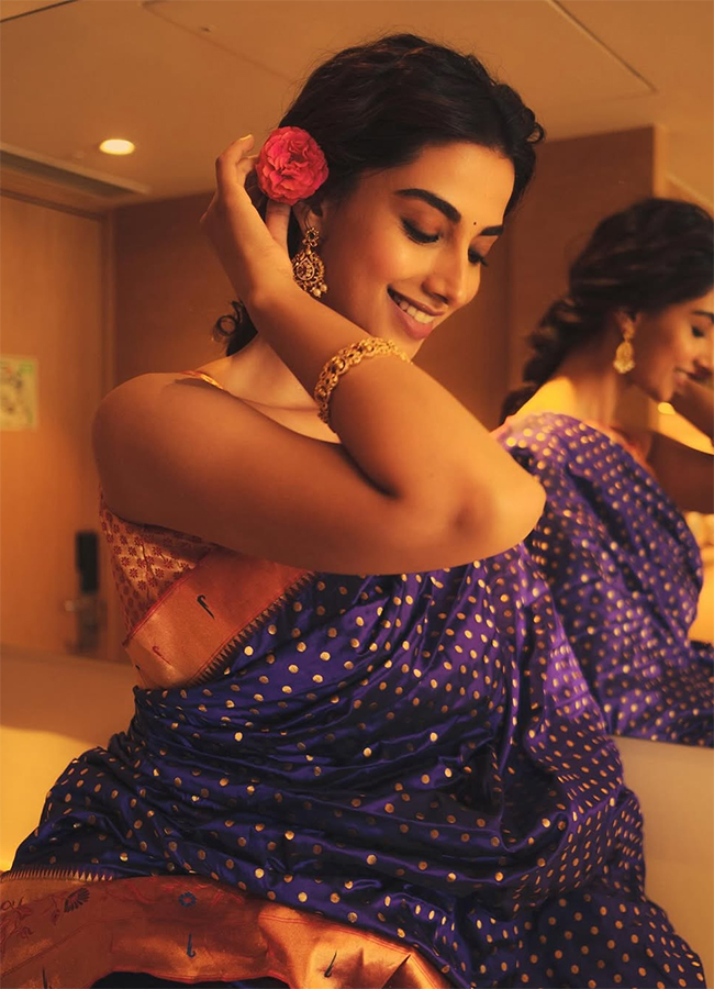 Tollywood_20Actress_20Meenakshi_20Chaudhary_20HD_20Photo_20Gallery__20_287_29.jpg 7