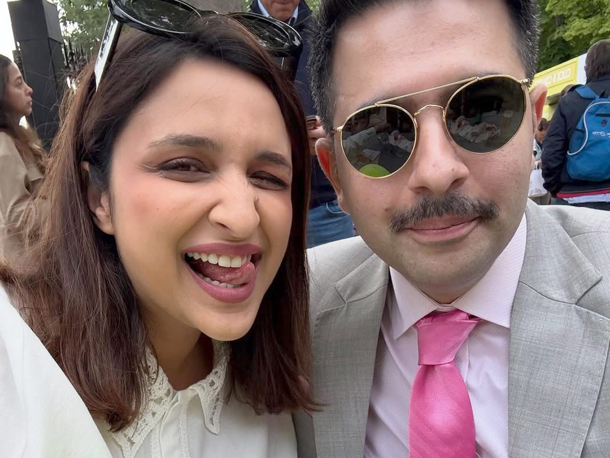 Parineeti_20Chopra_20and_20Raghav_20Chadha_20attend_20the_20French_20Open_20Final_20in_20Paris_20Photos_20_285_29.jpg 6