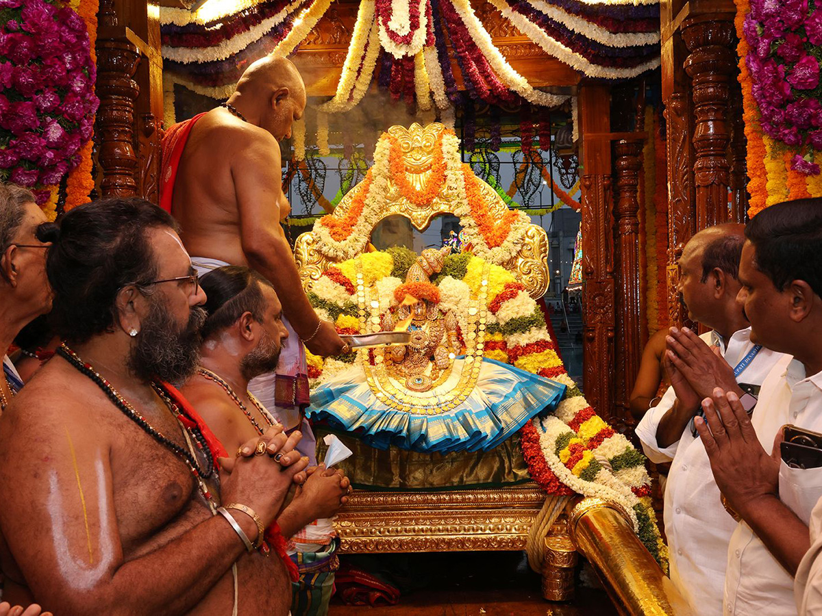 Sri_20Padmavathi_20Ammavari_20Teppotsavam_20Tiruchanur_20Photos__20_282_29.jpg 2