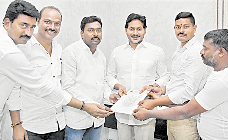 YS-JAGAN.jpg