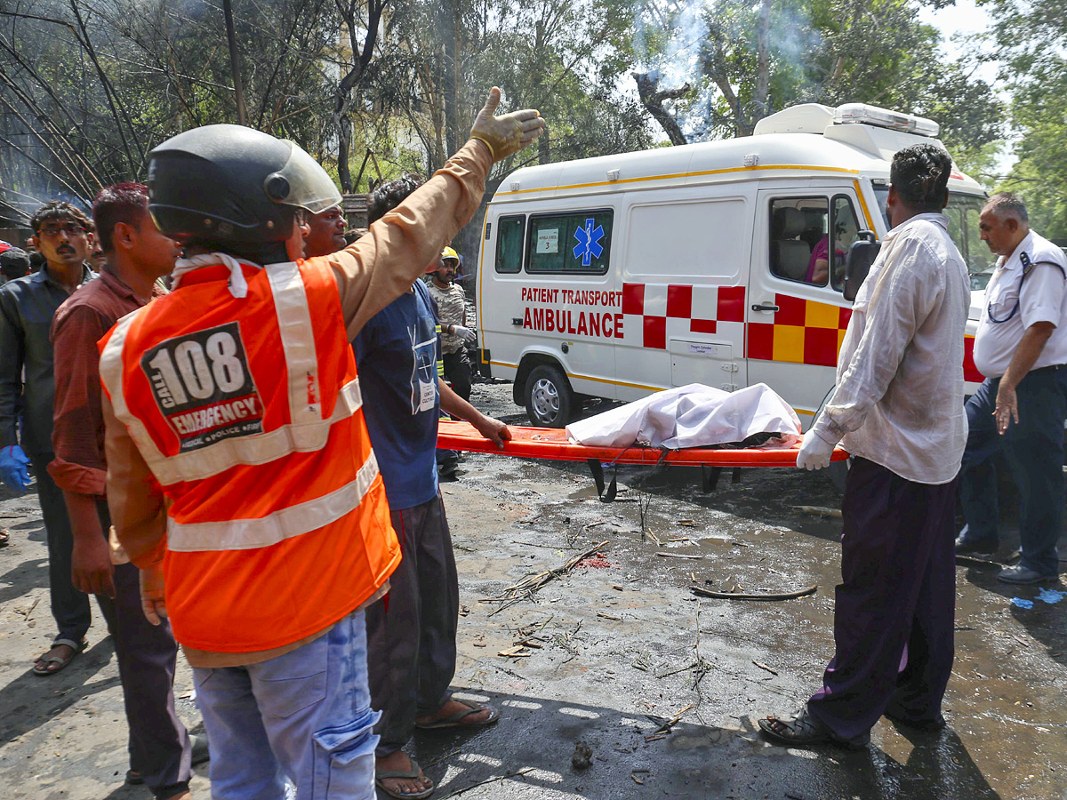 Air_20India_20Ahmedabad-London_20flight_20crashes_20near_20airport_20in_20Meghani_20area_20Photos_2_20_282_29.jpg 20