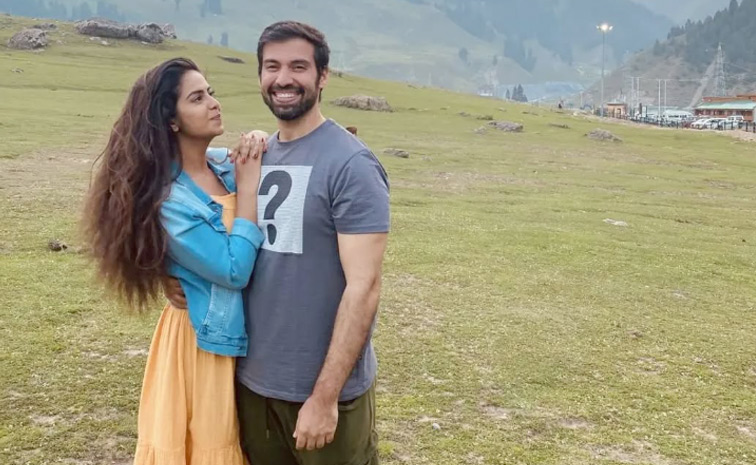 Avika_20Gor_20Engaged_20To_20Boyfriend_20Milind_20Chandwani_20Photos_20_2810_29.jpg 11