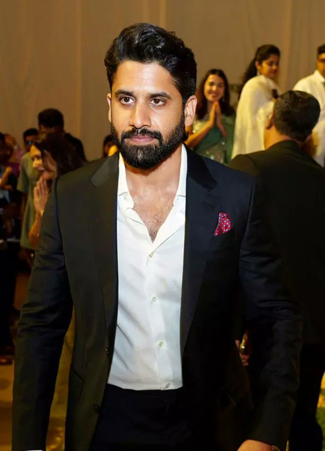 Sobhita_20Dhulipala_20and_20Naga_20Chaitanya_20stun_20at_20Akhil_20Zainab_20reception__20_285_29.jpg 5