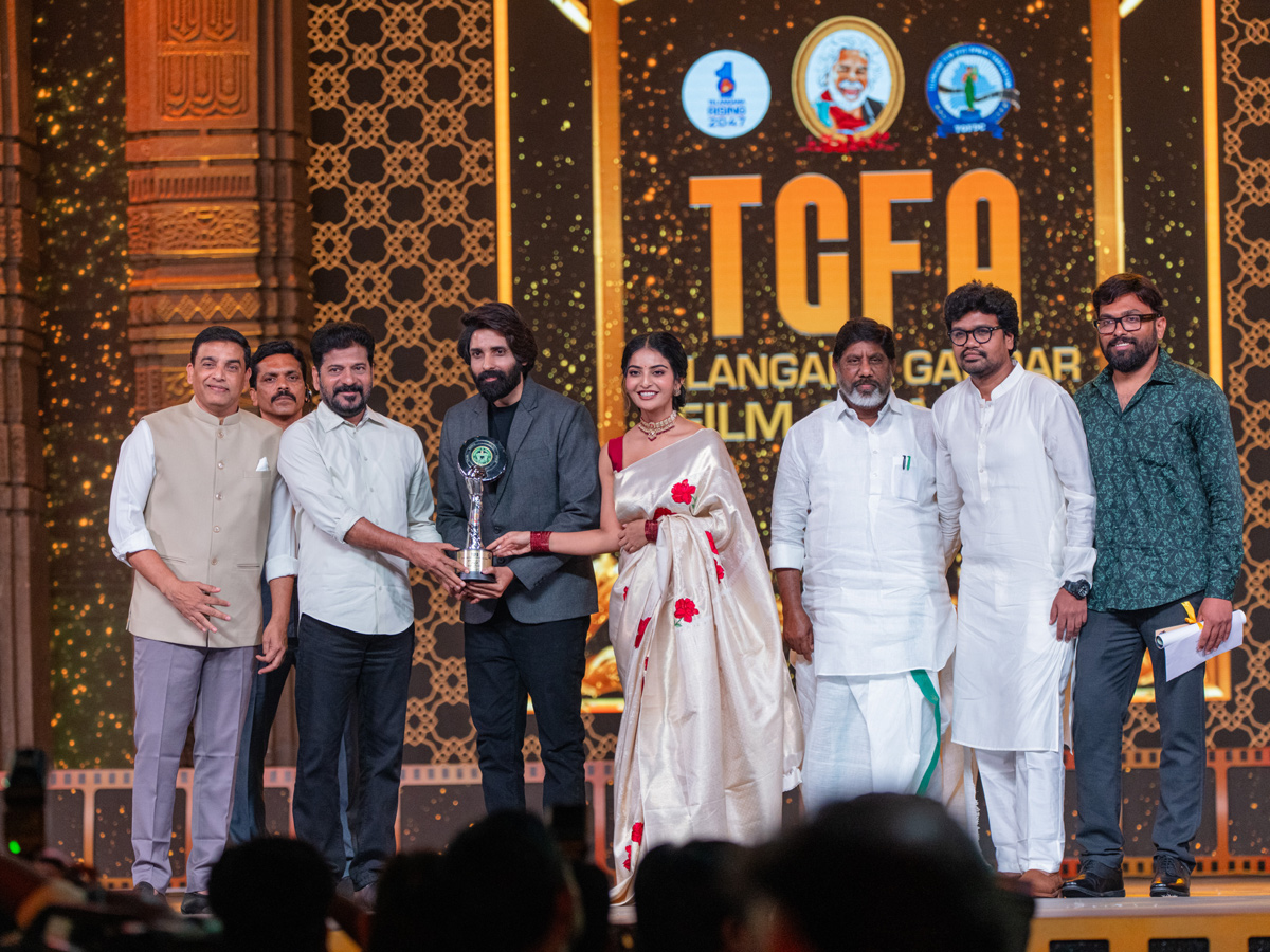 Telangana_20Gaddar_20Film_20Awards_20Photos_20_2817_29.jpg 14