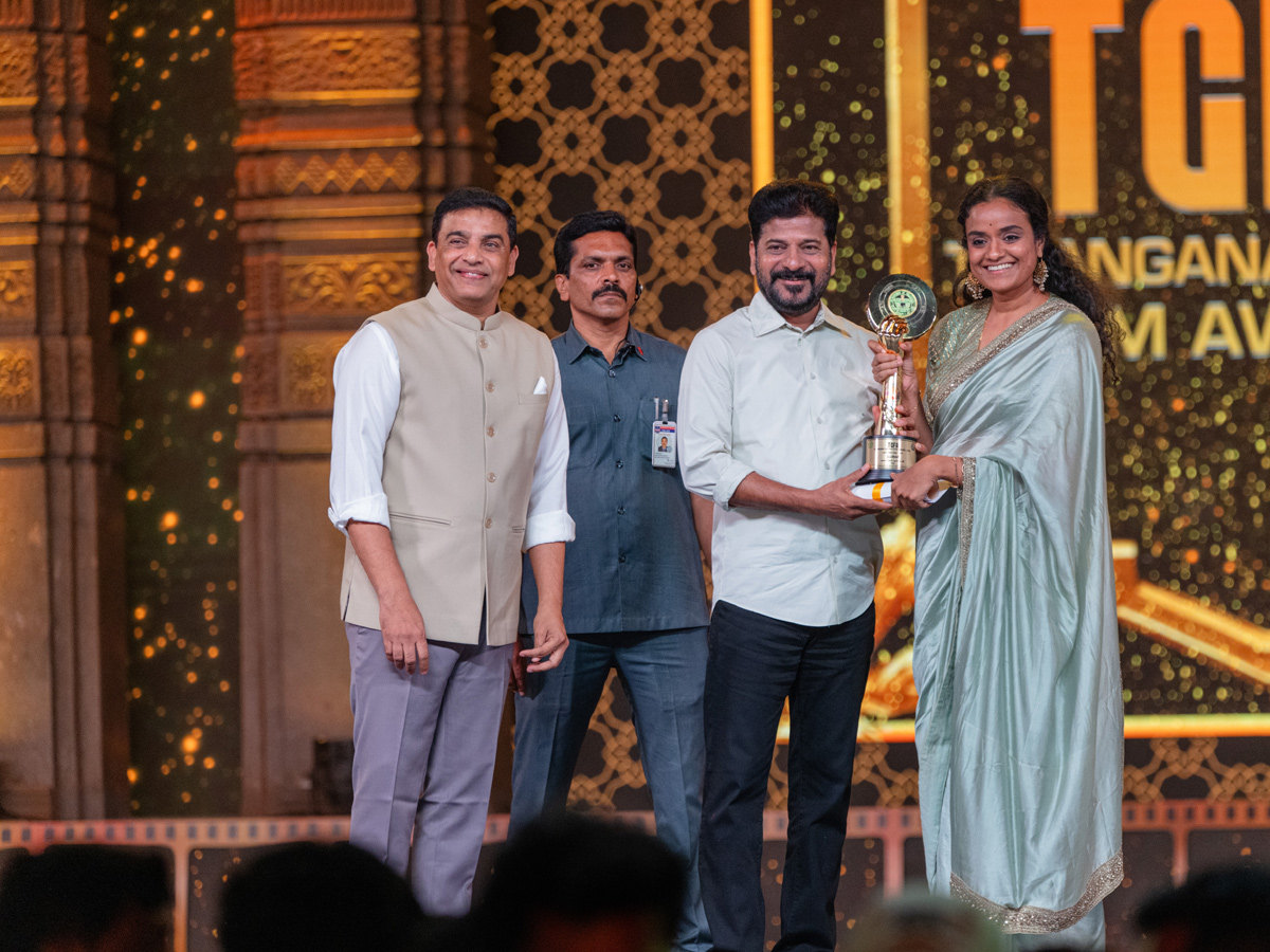 Telangana_20Gaddar_20Film_20Awards_20Photos_20_283_29.jpg 6