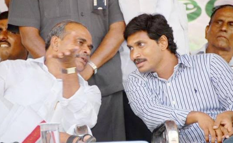 ysjagan_ysr.jpg