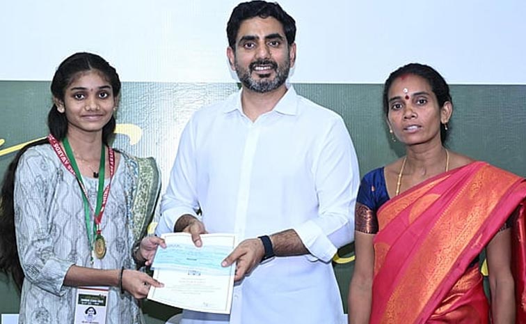 Minister_Lokesh_Cheques.jpg