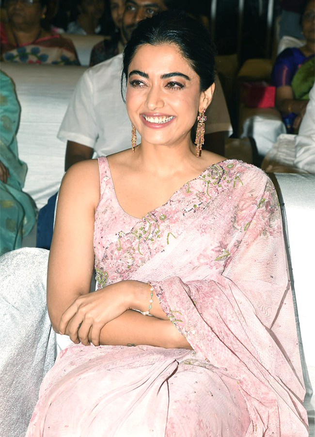 Actress_20Rashmika_20Mandanna_20Cute_20looks_20Kubera_20Movie_20Event_12.jpg 12