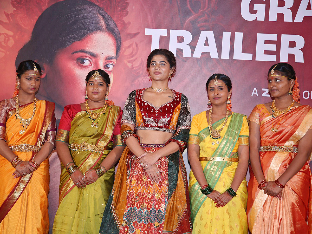Viraatapalem_20_20PC_20Meena_20Reporting_20Trailer_20Event_20Photos__20_289_29.jpg 9