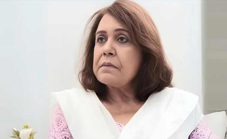 ayeshakhan.jpg