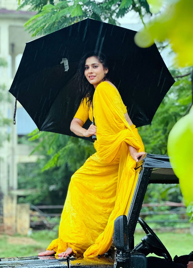 rashmi_20gautham2.jpg 3