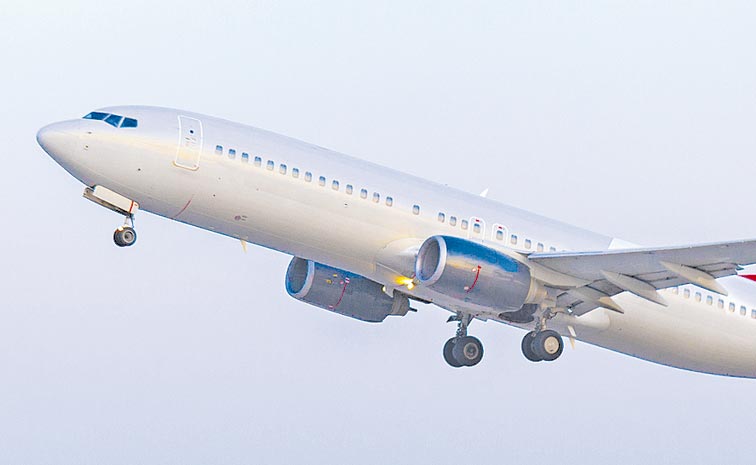 PASSENGER-PLANE1.jpg