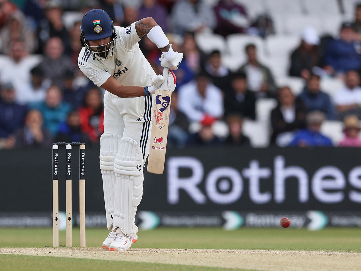 first_20cricket_20test_20match_20between_20England_20and_20India_20at_20Headingley_20in_20Leeds__20_285_29.jpg 5