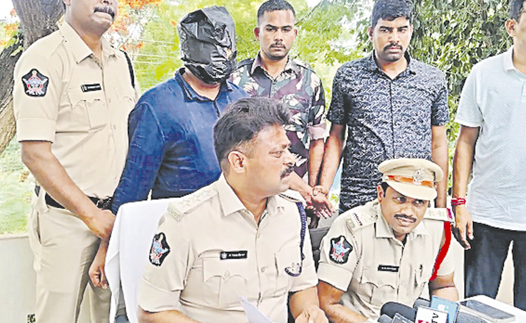 police2.jpg