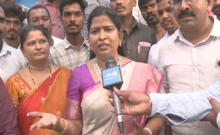 vanitha1.jpg