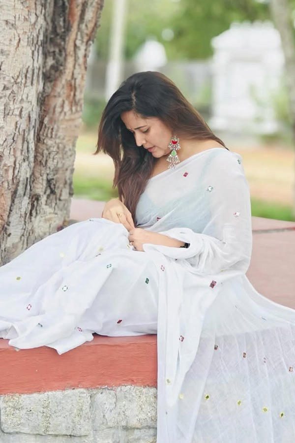 Anchor_20Anasuya_20Latest_20latest_20beautiful_20Pictures_20_283_29.jpg 4