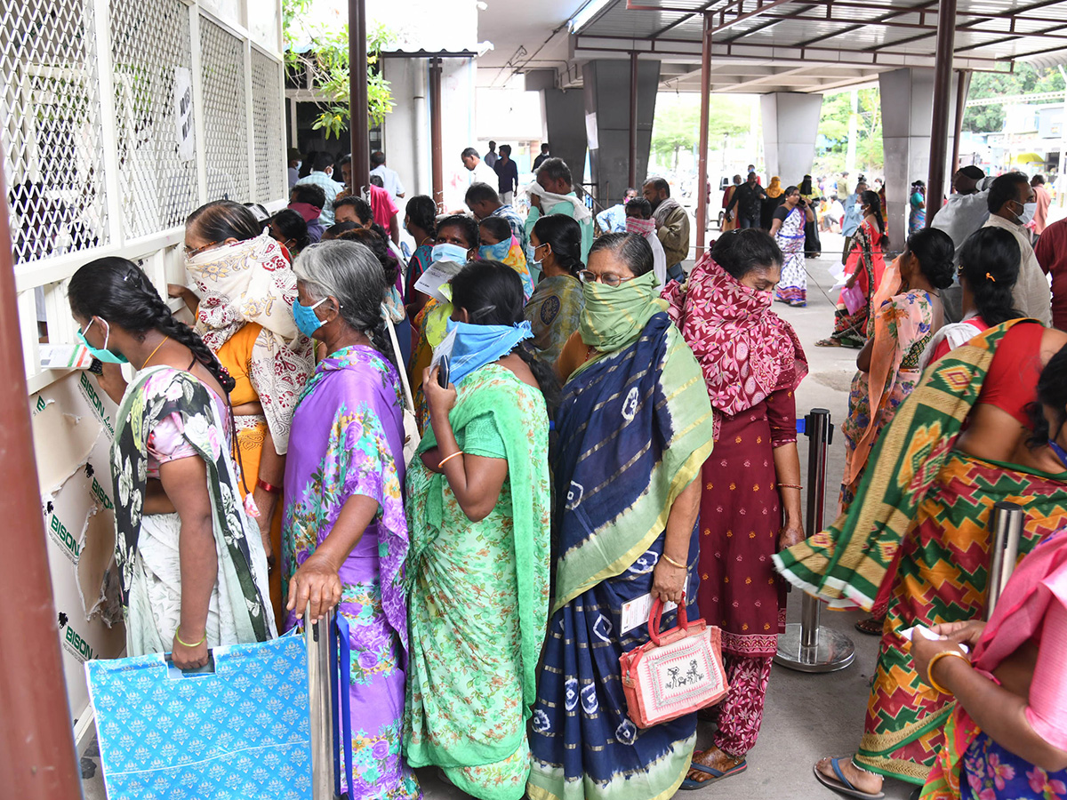 Government_20General_20Hospital_20in_20Gunadala_20Vijayawada_21.jpg 19
