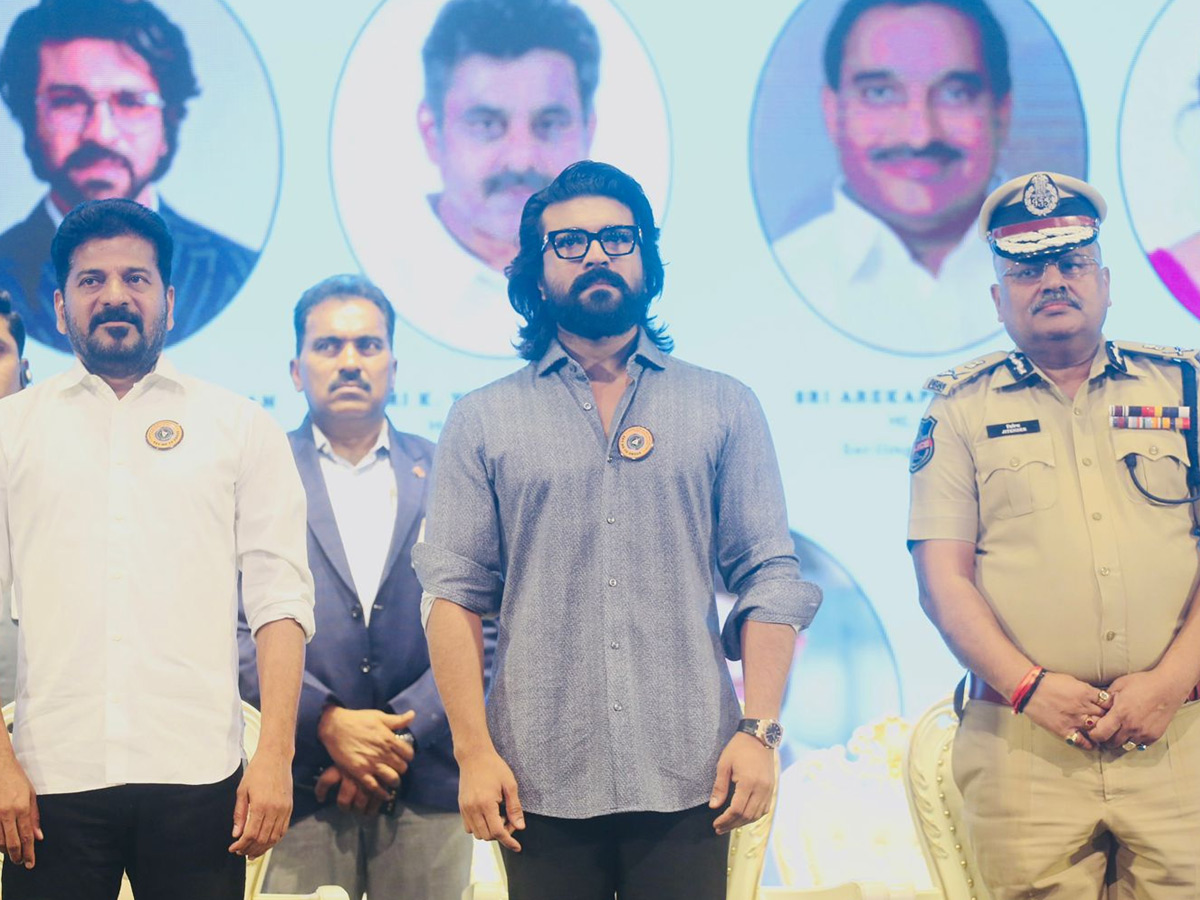 CM_20Revanth_20Reddy_2CRam_20Charan_2CVijay_20Deverakonda_20participate_20Anti-Drugs_20Day_20Event_20in_20Hyderabad_20Photos_20_284_29.jpg 4