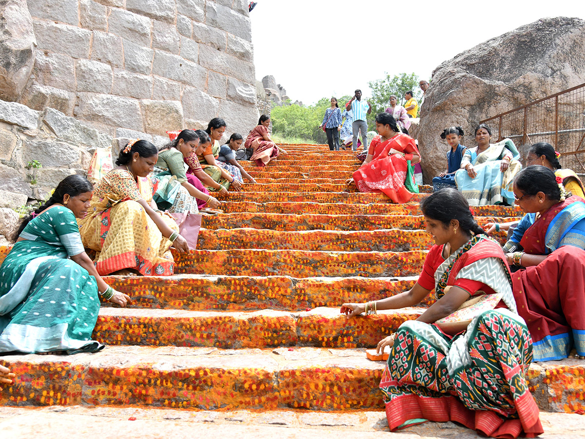 Golkonda_20Bonalu_202025_20Photos_8.jpg 8