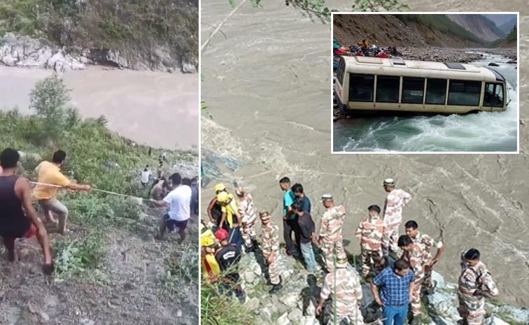 Uttarakhand-Bus-Falls-Into-.jpg