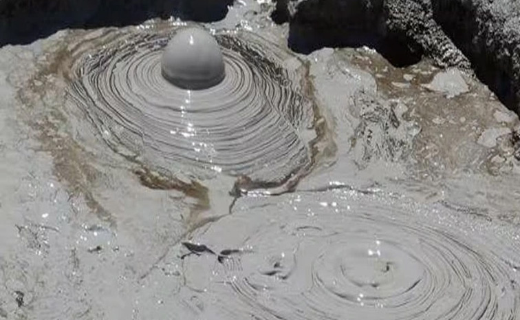mud-volcono.jpg 5