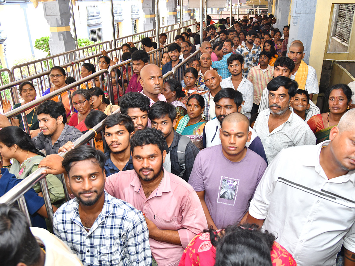 Ashada_20Masam_20Utsavalu_20Celebrations_20Kanaka_20Durga_20Temple_20in_20Vijayawada__20_2814_29.jpg 14
