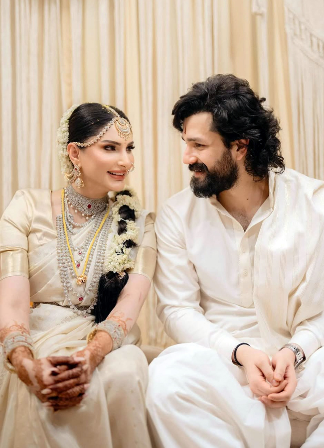 akhil_20marriage20.jpg 13