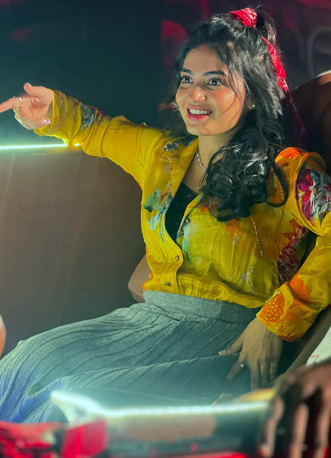 Dethadi_20harika7.jpg 8