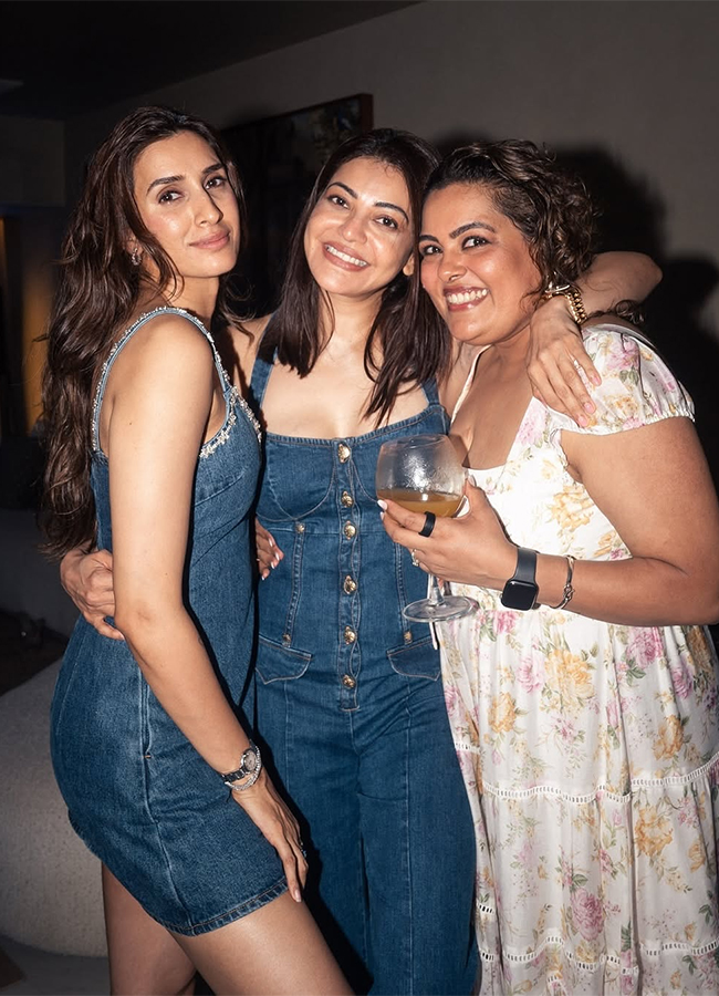 Inside_20Pragya_20Kapoor_20birthday_20bash_20Tamannaah_20Bhatia_20viral_20photos_3.jpg 3