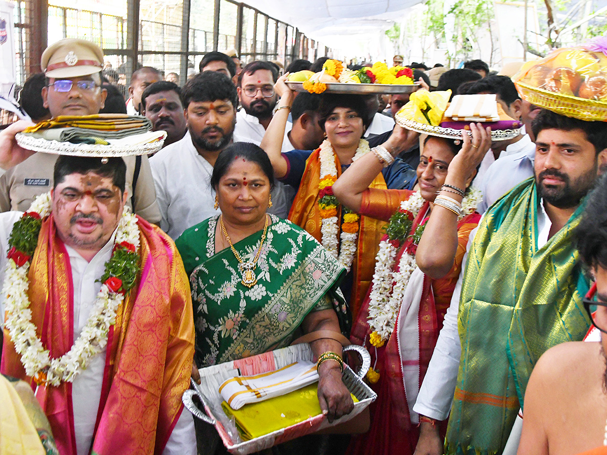 Bonalu_20Festival_202025_20_20Balkampet_20Yellamma_20Kalyanam_202025_20Photos__20_2811_29.jpg 11