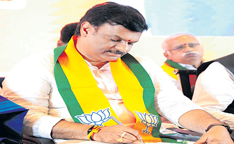 MADHAV.jpg