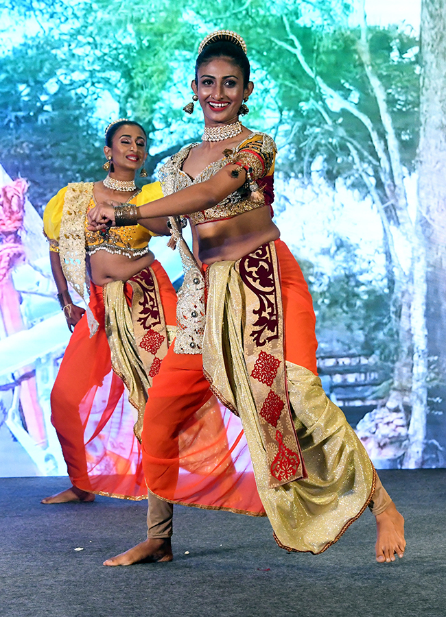 Sri_20Lanka_20Tourism_20Promotion_20At_20Hyderabad_20Photos__20_284_29.jpg 4