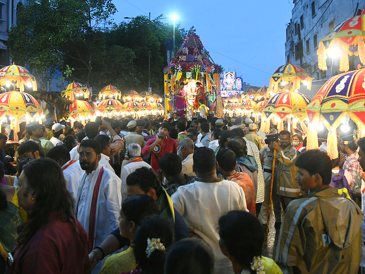 Bonalu_202025_20_20Balkampet_20Yellamma_20Rathotsavam_202025_17.jpg 14