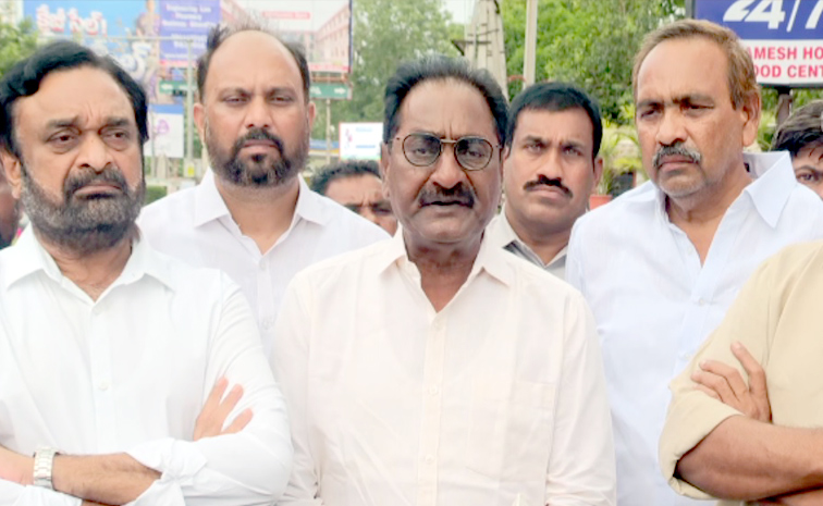 Ponnavolu.jpg