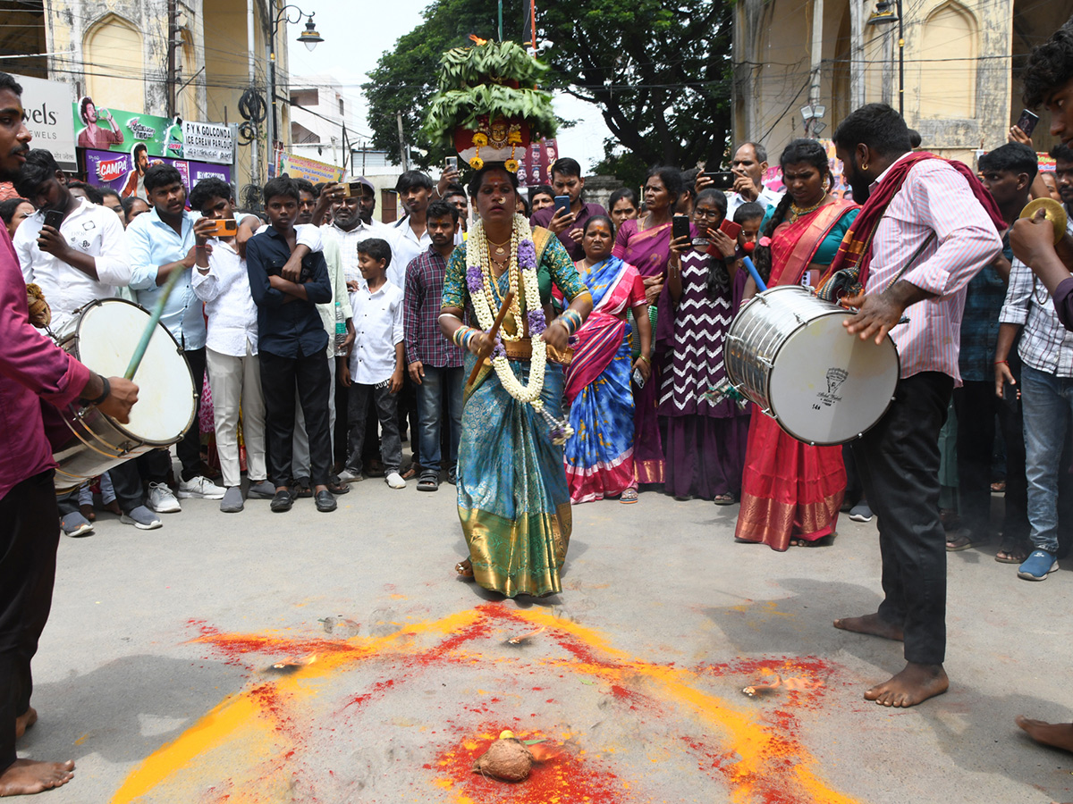 Devotional_20_20Bonalu_202025_20Celebrations_20In_20Golconda_20Telangana__20_2824_29.jpg 24