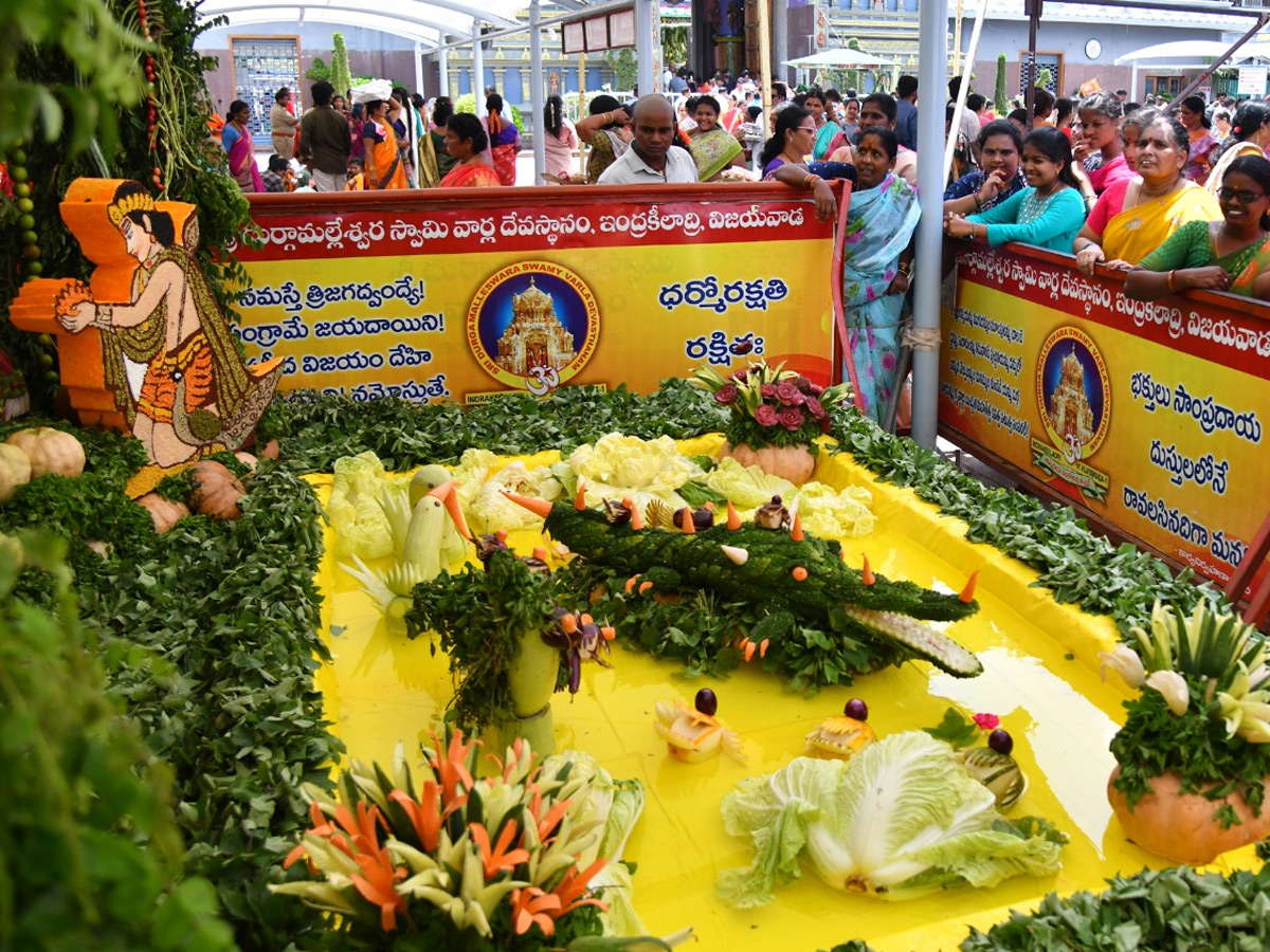 Shakambari_20Utsavalu_202025_20At_20Indrakeeladri_20Kanaka_20Durga_20Temple_20Photos_20_2826_29.jpg 14
