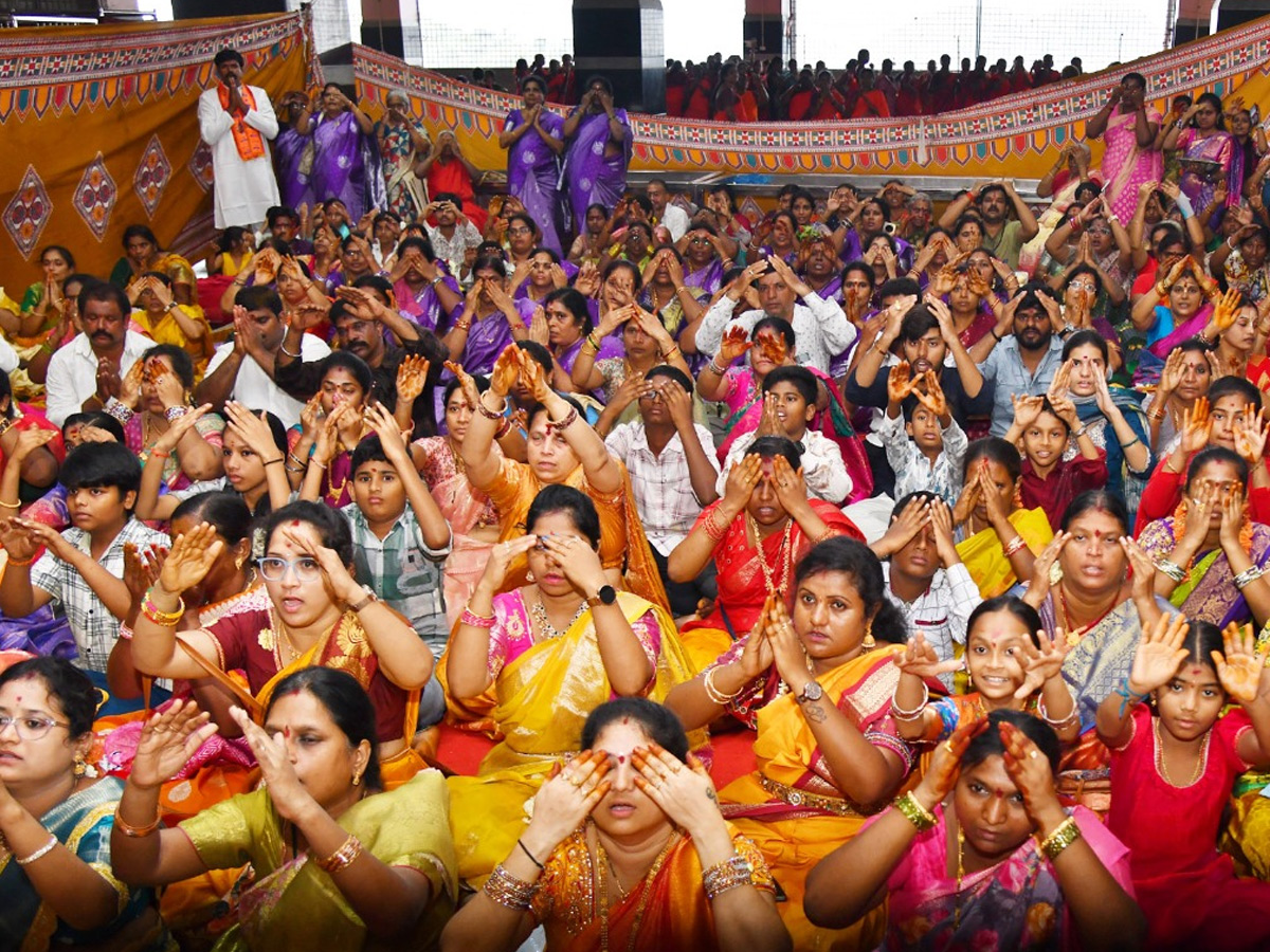 Shakambari_20Utsavalu_202025_20At_20Indrakeeladri_20Kanaka_20Durga_20Temple_20Photos_20_2828_29.jpg 16