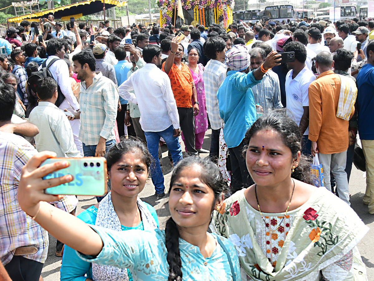 Devotional_20_20Simhachalam_20Giri_20Pradakshina_20in_20Visakhapatnam_20Photos__20_2825_29.jpg 25