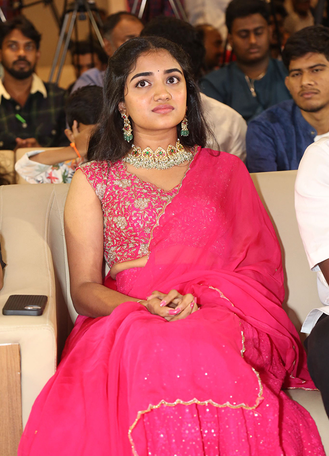 Oh_20Bhama_20Ayyo_20Rama_20Movie_20Actress_20Malavika_20Manoj_20Photos__20_282_29.jpg 2