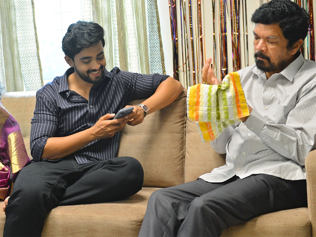 Gautham_20Krishna_20Solo_20Boy_20Movie_20Shooting_20Stills_20HD__20_2817_29.jpg 17