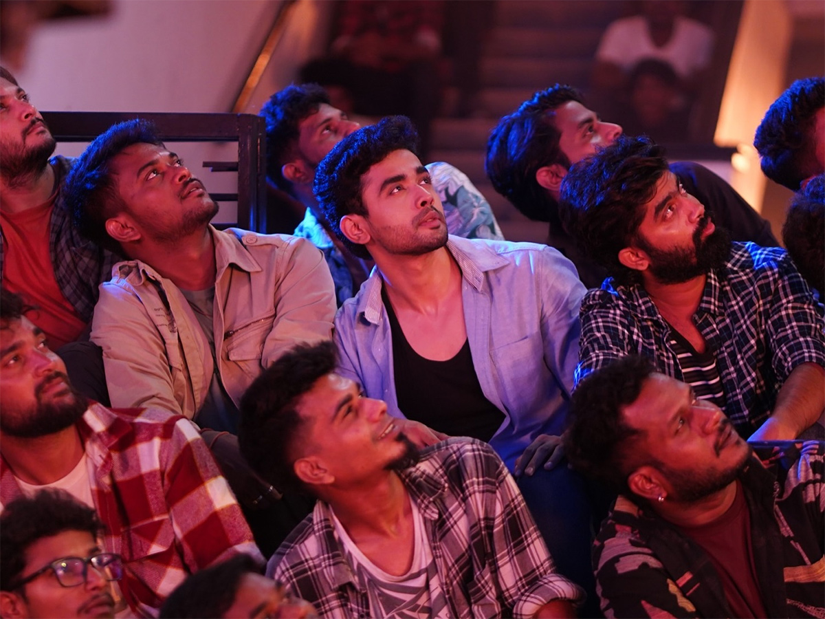 Gautham_20Krishna_20Solo_20Boy_20Movie_20Shooting_20Stills_20HD__20_283_29.jpg 3