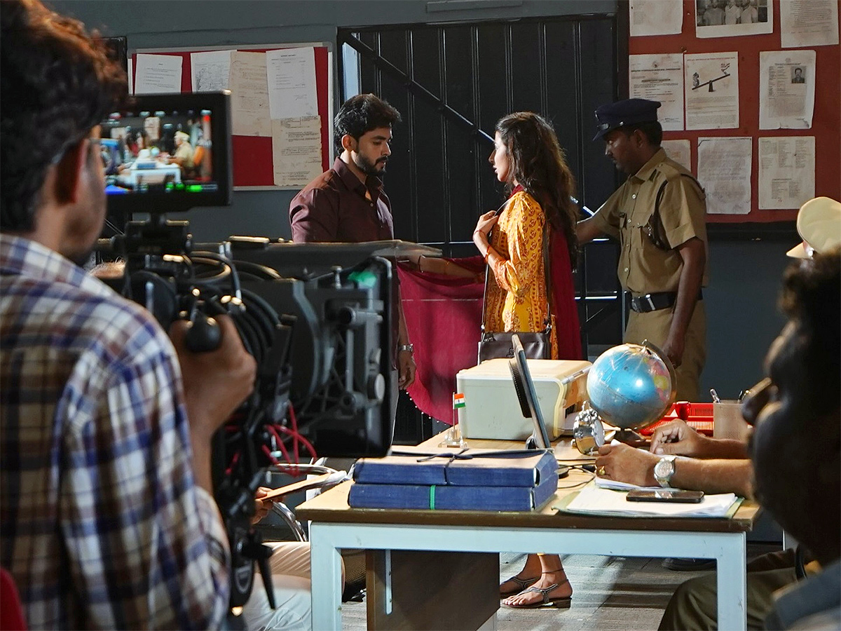 Gautham_20Krishna_20Solo_20Boy_20Movie_20Shooting_20Stills_20HD__20_287_29.jpg 7
