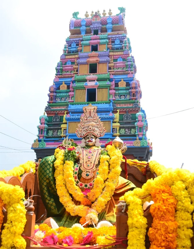 Sri_20Edupayala_20Vana_20Durga_20Bhavani_20Devalayam_20Photos__20_2813_29.jpg 13