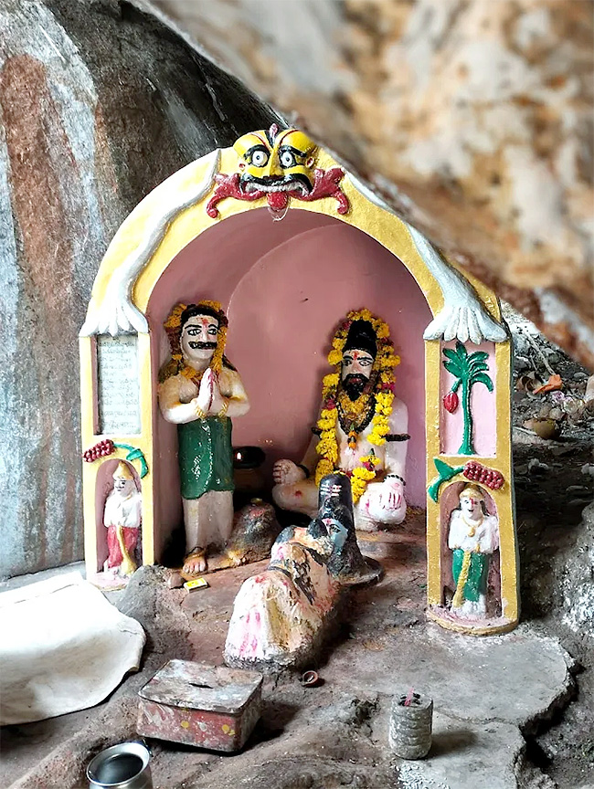 Sri_20Edupayala_20Vana_20Durga_20Bhavani_20Devalayam_20Photos__20_286_29.jpg 6