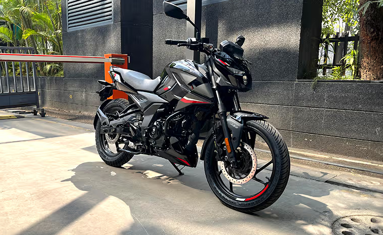 bajaj.jpg