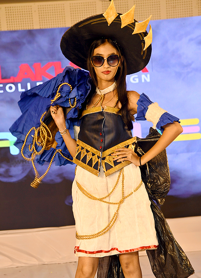 Lakhotia_20Hosts_20Fashion_20Show_20Trashique_20The_20Best_20Out_20of_20Waste__20_2811_29.jpg 11