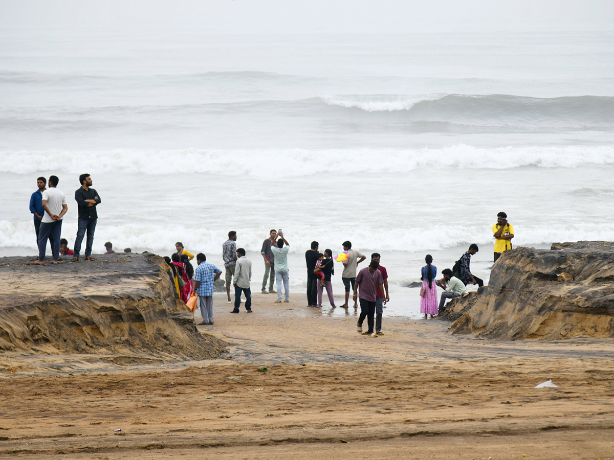 visakhapatnam_20rk_20beach_20photos_20goes_20viral__20_282_29.jpg 2